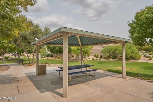 1813 Beautiful Ln, Phoenix AZ 85042-7073 exterior