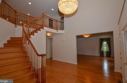 8 Landview Ln, Columbus NJ 08022-2260 exterior