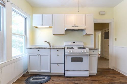 29 Fairview St, Dedham MA 02026-3254 exterior