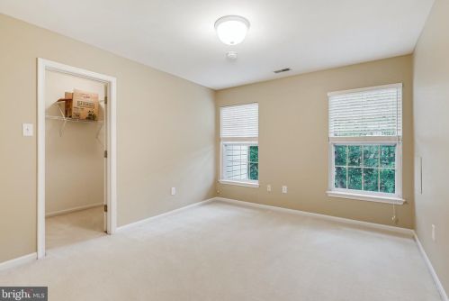 5424 Wooded Way, Columbia MD 21044-5722 exterior