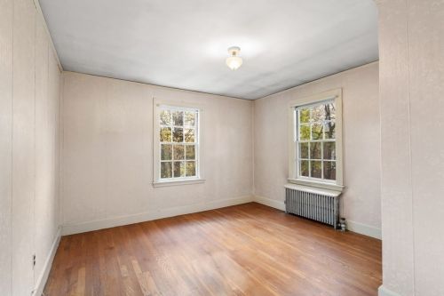 68 Washington St, Newton MA 02458-1726 exterior