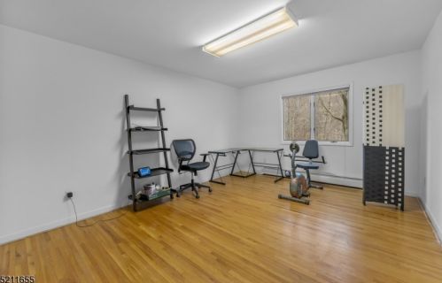 79 Pinewood Dr, Skyline Lakes NJ  07456-1122 exterior