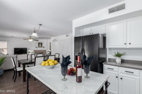 20910 37th Pl, Phoenix AZ  85050-4863 exterior