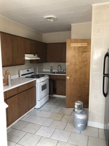 236 Haverhill St, Lawrence MA 01840-1406 exterior