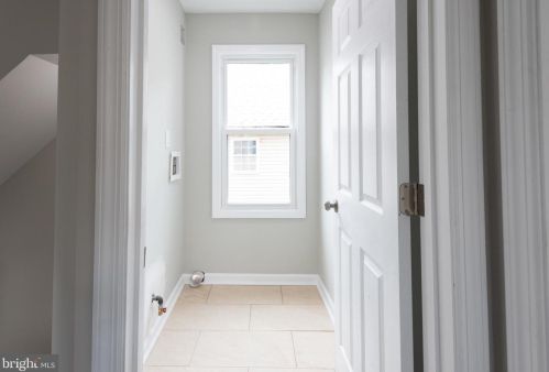 128 Edith Ave, West Deptford NJ 08096-3521 exterior