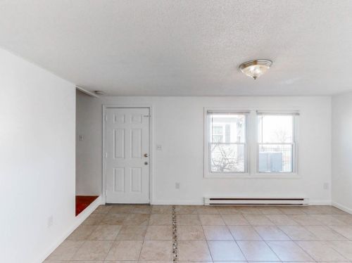 99 Beacon Ave, Lawrence MA 01843-1058 exterior