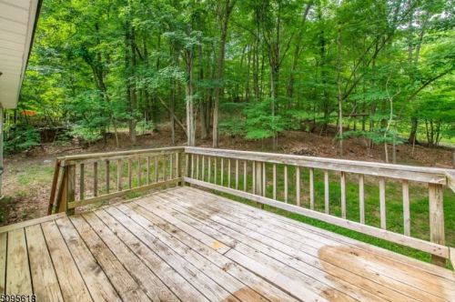 20 Panorama Dr, Wantage NJ  07461-4763 exterior