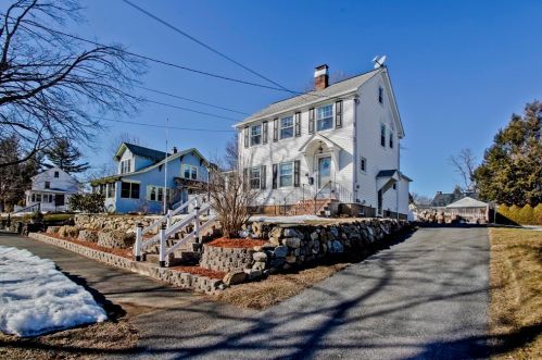 7 Oak St, Montgomery, MA 01085-4328