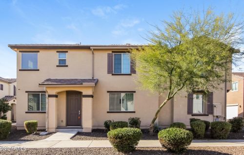 2822 73rd Dr, Phoenix AZ  85035-3256 exterior