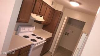 3847 Green Valley Dr, Birmingham AL  35243-5825 exterior