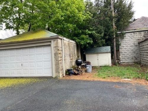 69 Covell St, New Bedford MA 02745-6024 exterior