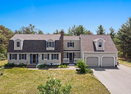 277 Charge Pond Rd, Wareham, MA 02571-1108