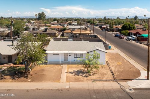 2849 Alice Ave, Phoenix AZ  85051-4077 exterior