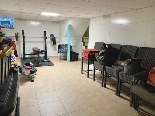 170 Query St, New Bedford MA 02745-6030 exterior