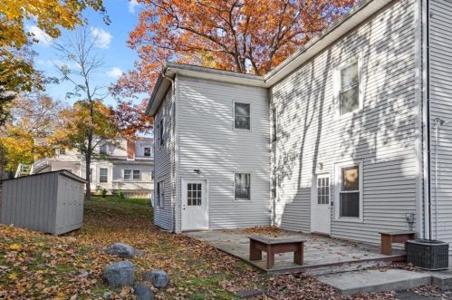 24 Newtonville Ave, Newton MA 02458-1828 exterior