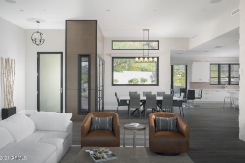 5833 46th Pl, Phoenix AZ  85018-1235 exterior