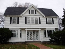 67 Marlboro St, Newton, MA 02458-2442