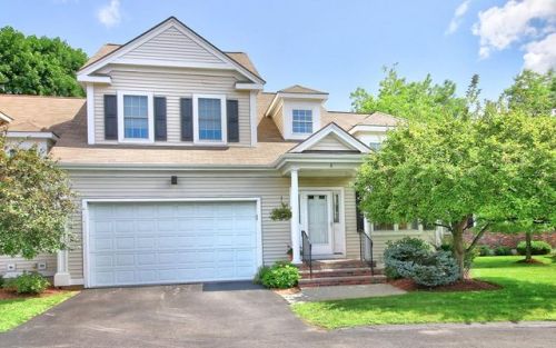 6 Dover Dr, Burlington MA  01803-3896 exterior