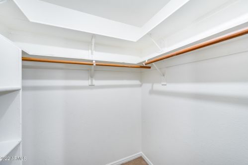 5501 Camelback Rd, Phoenix AZ 85033-1642 exterior