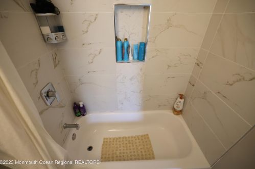 30 Renee Ct, Jackson Twp NJ 08527-2371 exterior