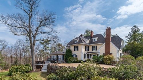 802 Hale St, Beverly MA 01915-2212 exterior