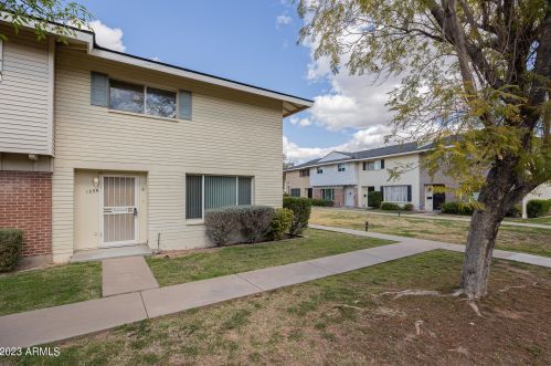 1355 44th St, Phoenix AZ  85008-5603 exterior