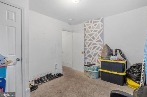 61 Hopkins St, West Deptford NJ  08096-2438 exterior