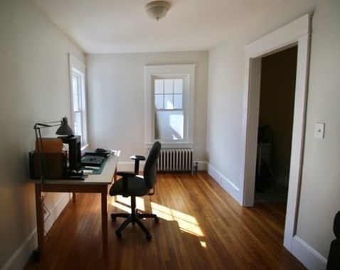 41 Capital St, Newton MA 02458-1332 exterior