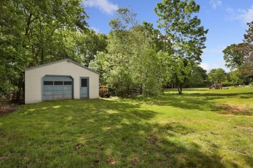 32 Corthell Ave, Whitman MA 02382-1803 exterior