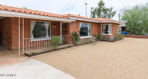 1631 Catalina Dr, Phoenix AZ 85018-7212 exterior