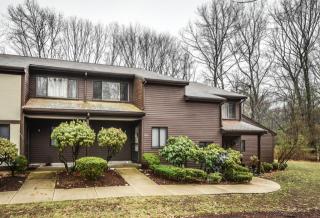 108 Highwood Dr, Franklin MA  02038-2976 exterior