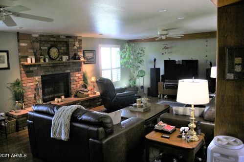 1202 Butler Dr, Phoenix AZ 85051-4649 exterior