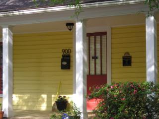 900 Virgie St, Durham NC  27705-4134 exterior