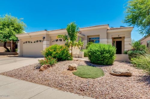 22435 49th Pl, Phoenix AZ  85054-7102 exterior