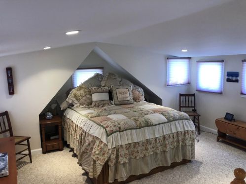 25 Locust Rd, Eastham MA 02642-2454 exterior