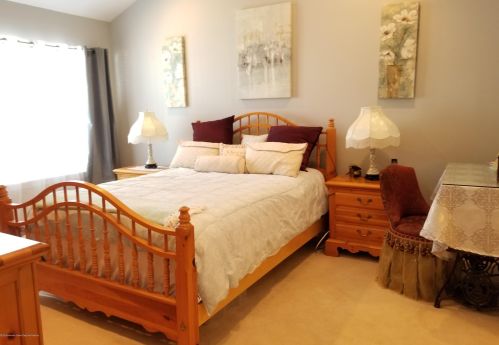 19 Charles Ct, Tinton Falls NJ 07712-7941 exterior