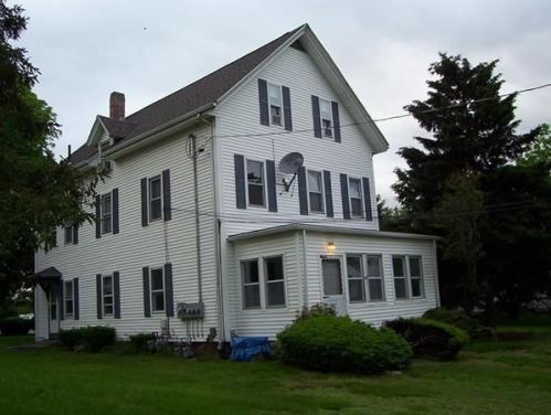 372 Main St, Dighton, MA 02715-1204