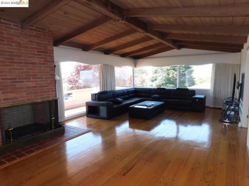 1612 View Dr, San Leandro CA  94577-5343 exterior