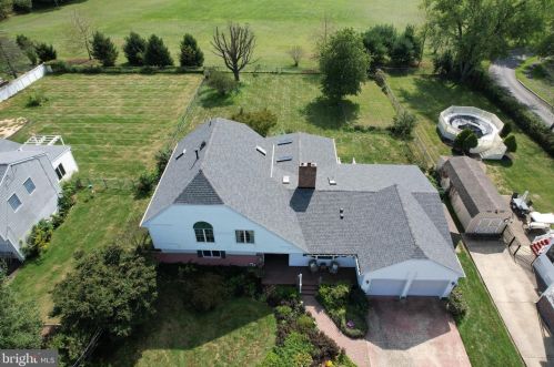 24854 Main St, Columbus NJ 08022-1339 exterior