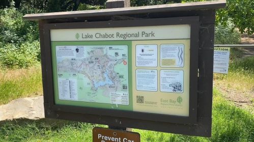 15977 Windsor Dr, San Leandro CA  94578-1415 exterior