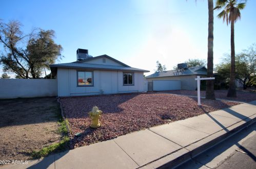 3407 Country Gables Dr, Phoenix, AZ 85053-4756