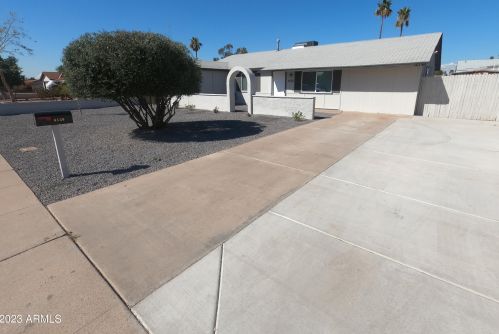 6130 Coronado Rd, Phoenix, AZ 85035-4848