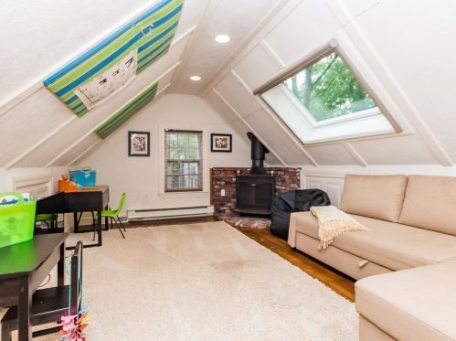 146 Arnold Rd, Newton MA 02459-3046 exterior