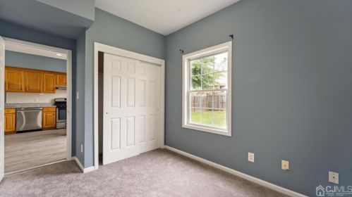 30 Whittier St, Carteret NJ  07008-2855 exterior