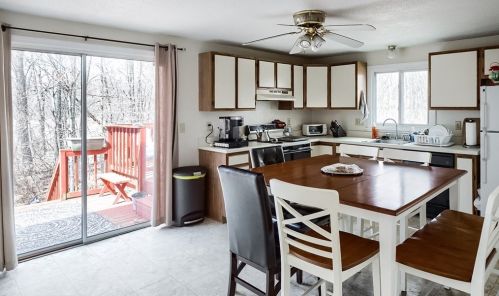 38 Vincent Cir, Worcester MA 01604-3462 exterior