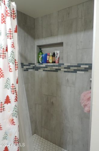 4001 61 St, Phoenix AZ 85033-1712 exterior