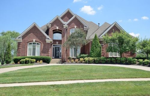 15213 Crystal Springs Way, Louisville, KY 40245-5285