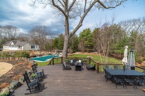 802 Hale St, Beverly MA 01915-2212 exterior