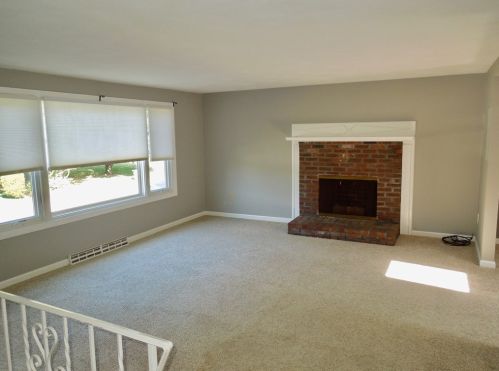 38 Flintlocke Dr, Plymouth MA  02360-5054 exterior