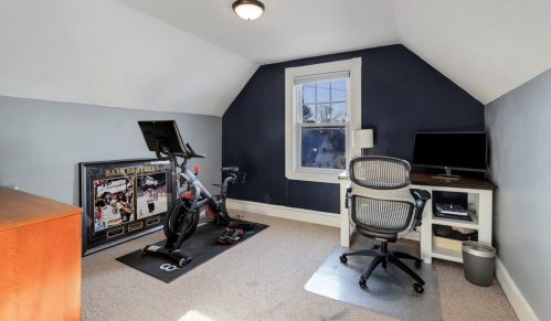 42 Lincoln St, Milton MA 02186-2005 exterior